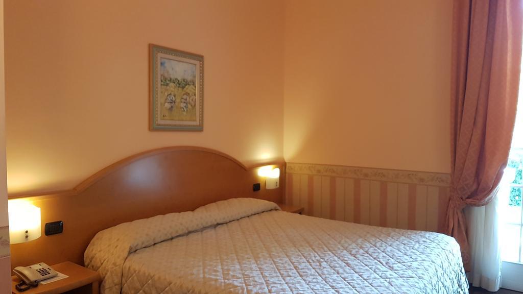 Hotel Gardenia & Villa Charme Adults Friendly 4Star Service Bardolino Kültér fotó
