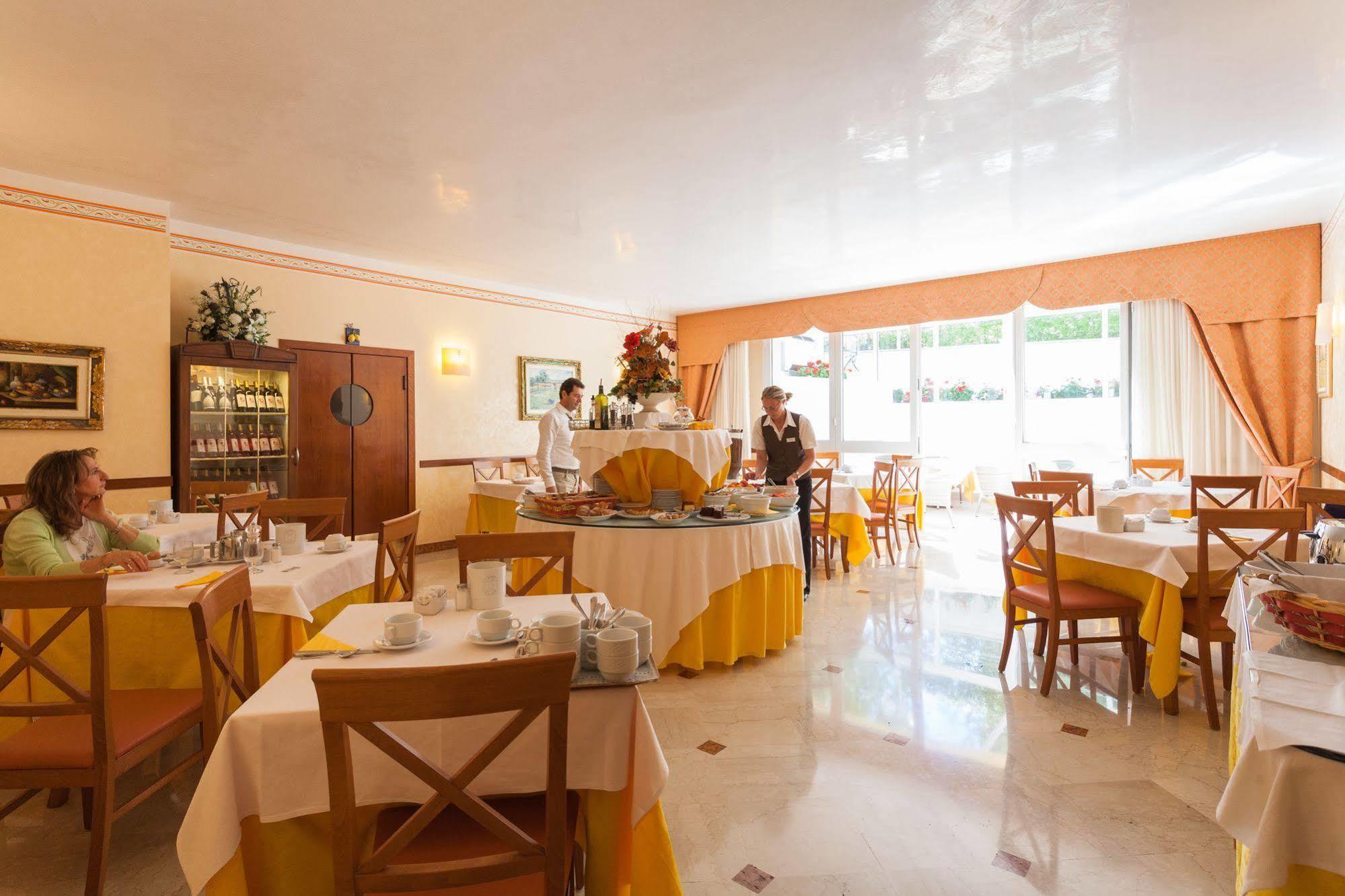 Hotel Gardenia & Villa Charme Adults Friendly 4Star Service Bardolino Kültér fotó