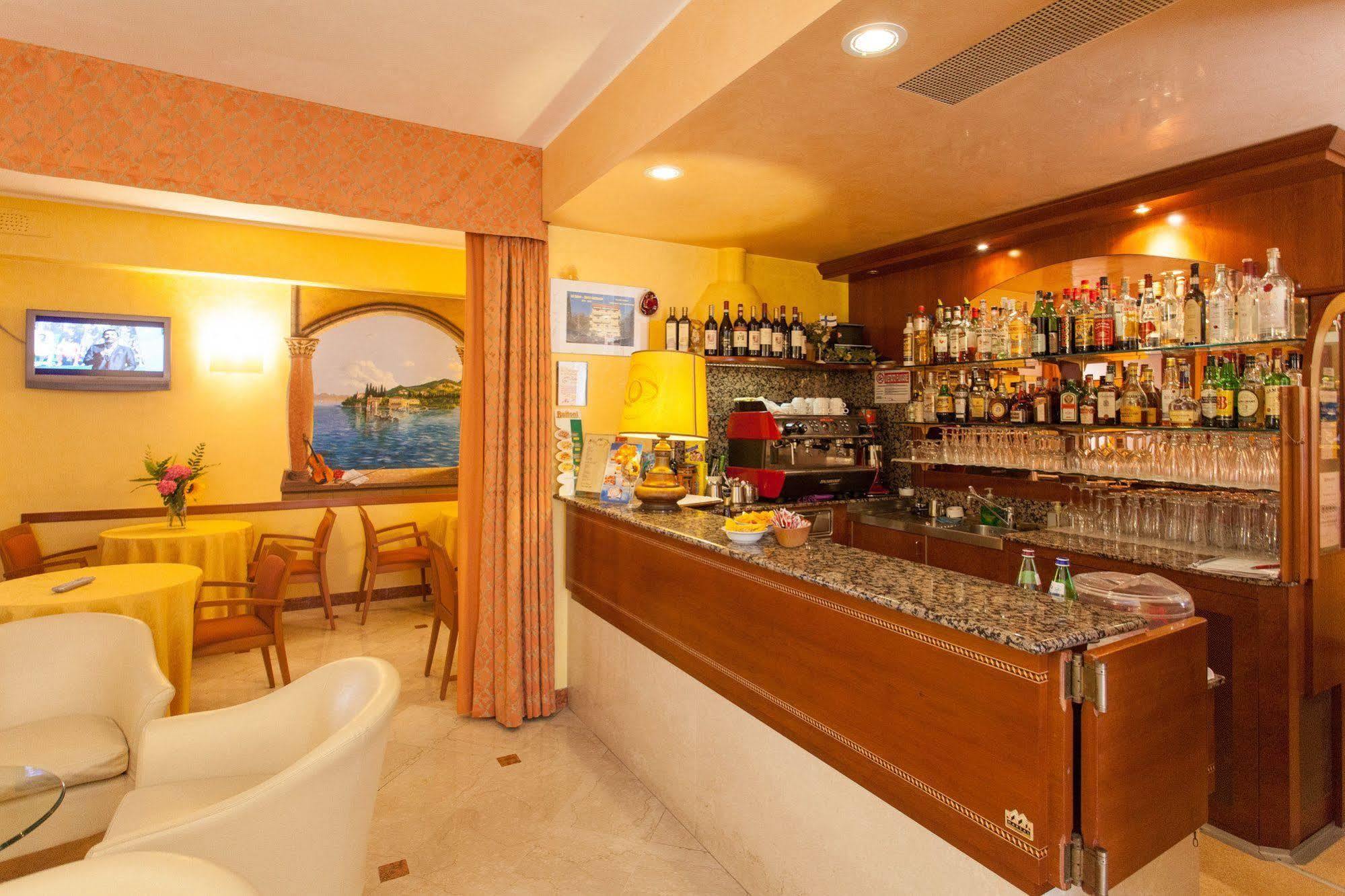 Hotel Gardenia & Villa Charme Adults Friendly 4Star Service Bardolino Kültér fotó
