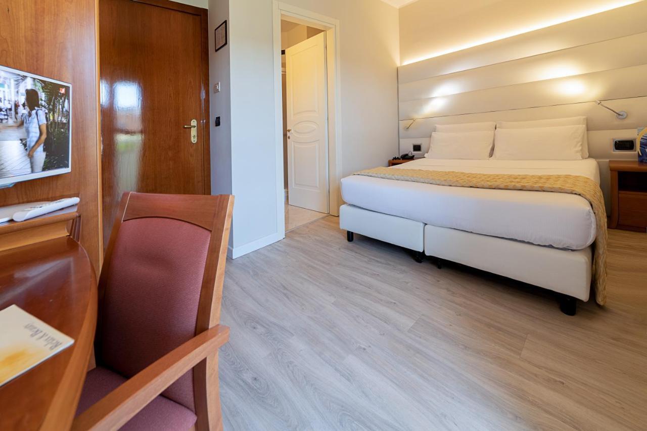 Hotel Gardenia & Villa Charme Adults Friendly 4Star Service Bardolino Kültér fotó