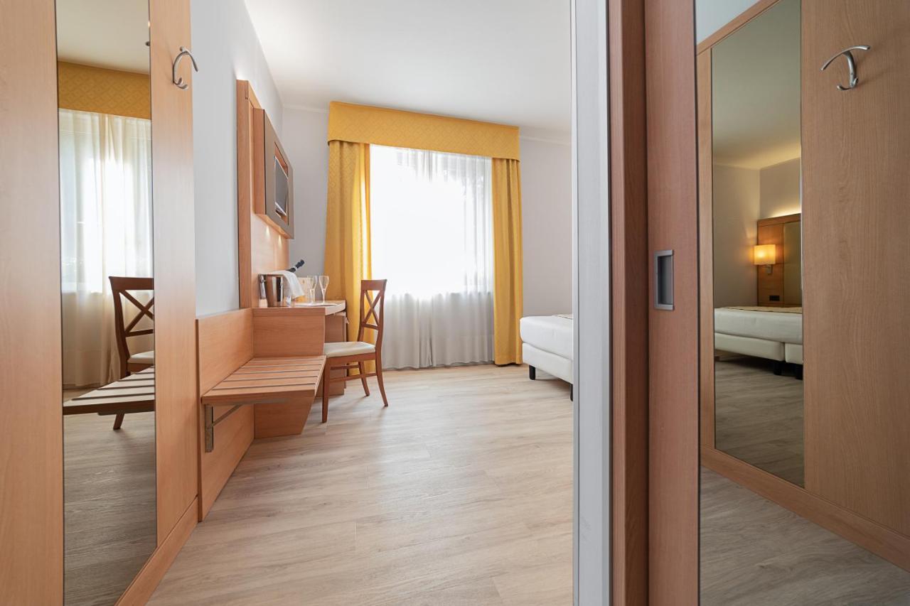 Hotel Gardenia & Villa Charme Adults Friendly 4Star Service Bardolino Kültér fotó