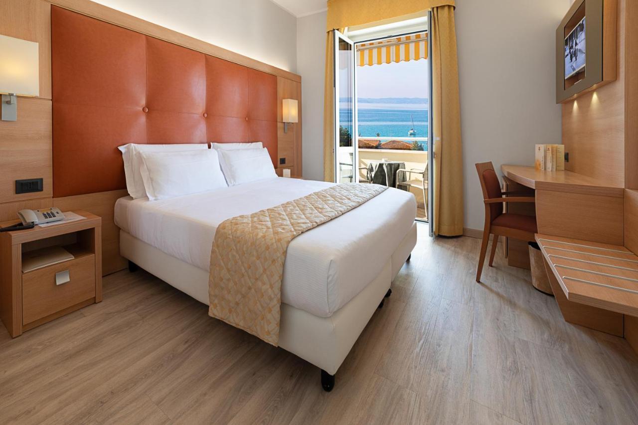Hotel Gardenia & Villa Charme Adults Friendly 4Star Service Bardolino Kültér fotó